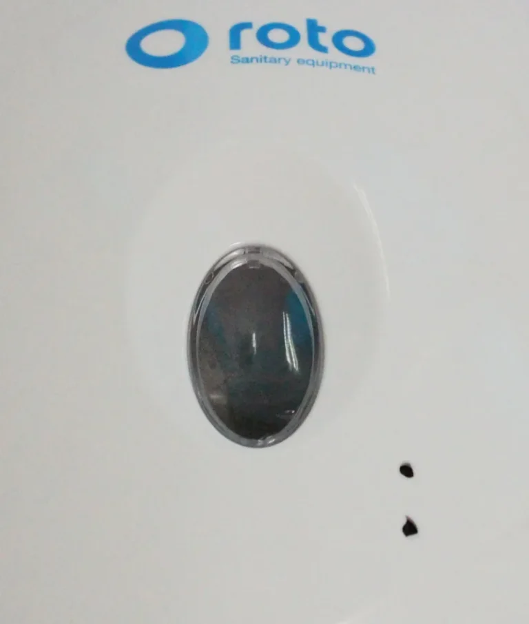 Mặt quan sát lượng xà bông trên bình cảm ứng Roto RT811